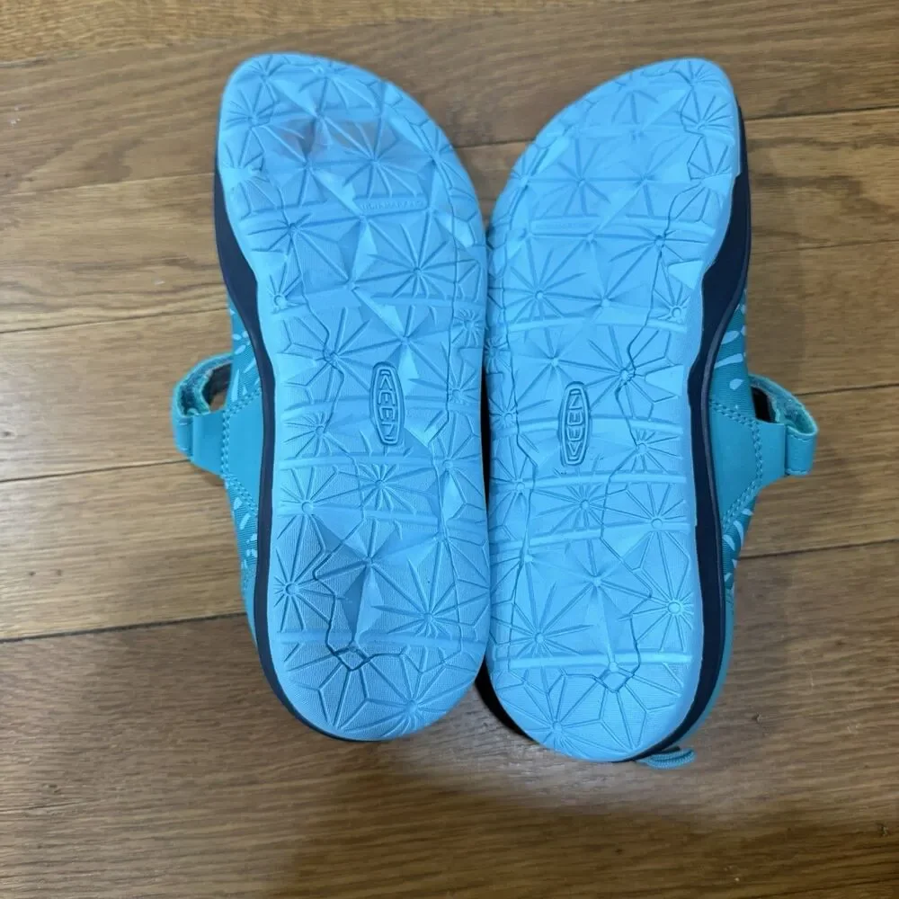KEEN Moxie Blue Mary Jane Flats Shoes Hybrid Water Shoes Girls Size 5